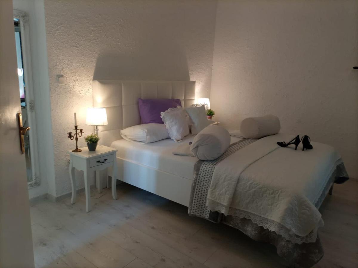 Apartment Jozefina Пореч Екстер'єр фото