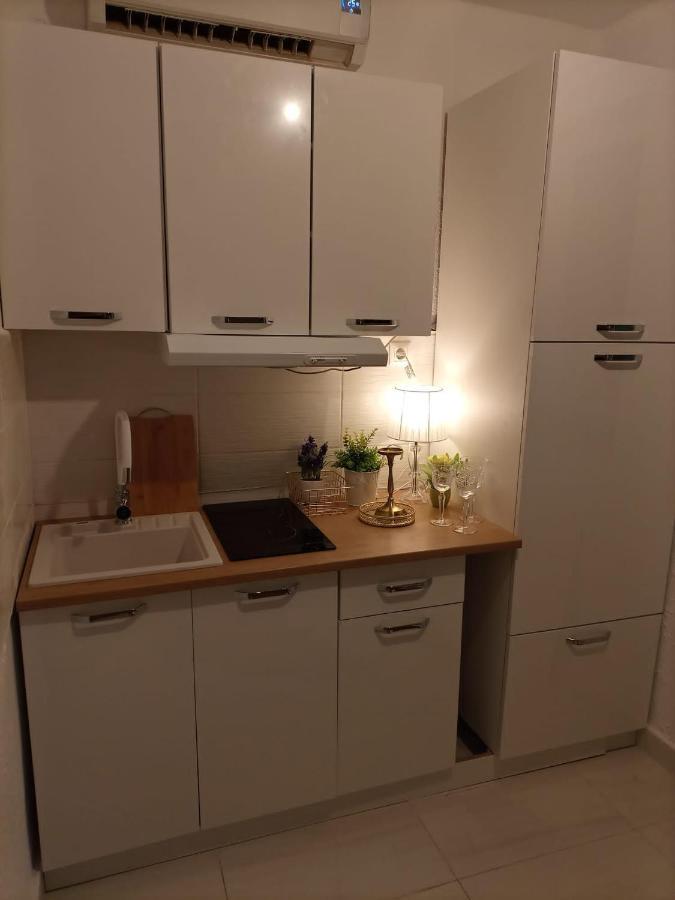 Apartment Jozefina Пореч Екстер'єр фото